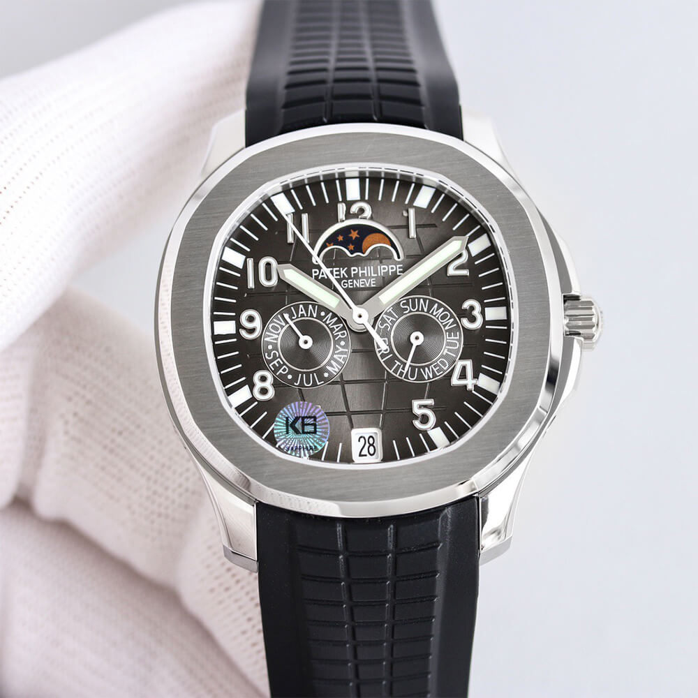 Patek Philippe Aquanaut 5261R-001