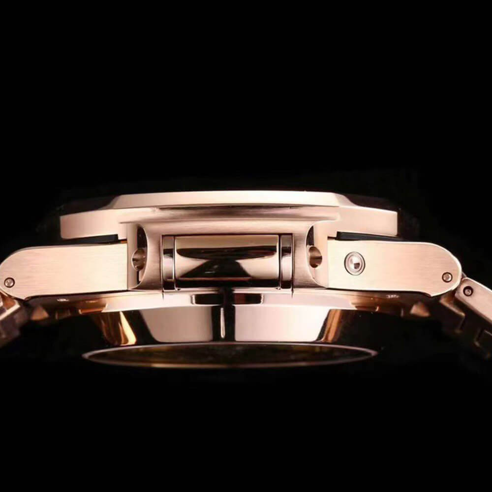 Patek Philippe Nautilus 5990/1R